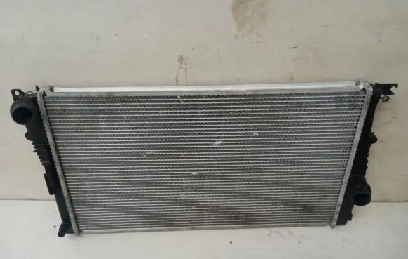 BMW 5 E39 Coolant radiator 220224