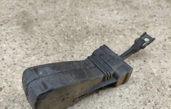 Porsche Cayenne (92A) Front door check strap stopper 7P0837267