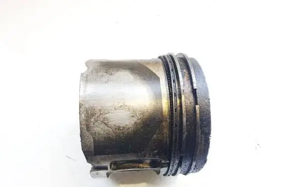 Mazda 5 Piston 
