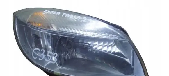 Skoda Fabia Mk2 (5J) Headlight/headlamp