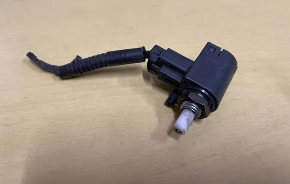 Toyota Auris 150 Brake pedal sensor switch CV591