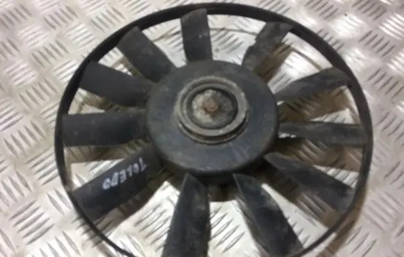 Volkswagen PASSAT B3 Fan impeller 3136613205