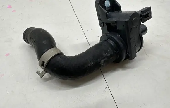 Toyota RAV 4 (XA50) Electric auxiliary coolant/water pump 2F03BC3316