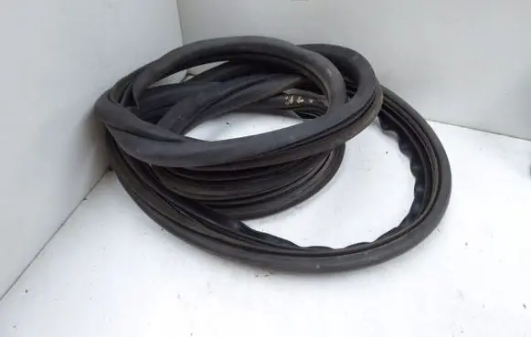 Fiat Panda II Rear door rubber seal (on body) 51753998