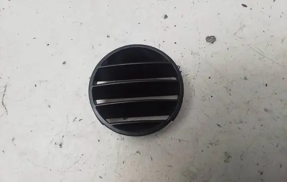 Volkswagen PASSAT B5.5 Dash center air vent grill 3B0819706