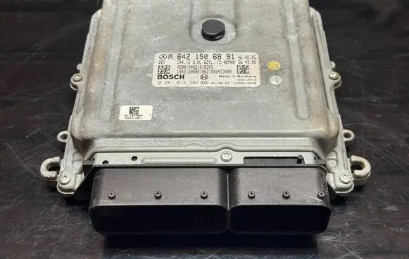 Mercedes-Benz ML W164 Engine control unit/module A6421506891 0281013386