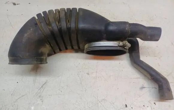 Audi 80 90 S2 B4 Air intake hose/pipe 037129627D