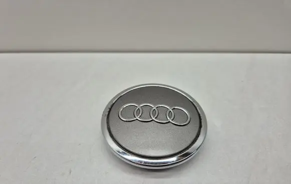 Audi Q3 8U Original wheel cap 4B0601170A
