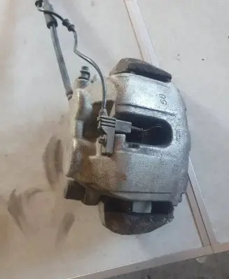 Mercedes-Benz R W251 Front brake caliper
