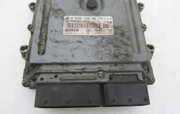 Mitsubishi Colt Engine control unit/module A6391500679 0281011841