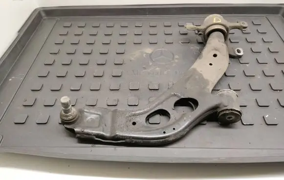 BMW 2 F45 Front lower control arm/wishbone