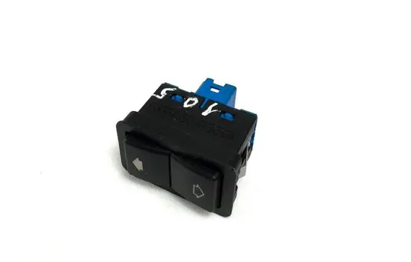 BMW 5 E39 Electric window control switch 8368932