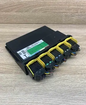 Ford Mondeo Mk III Comfort/convenience module 3S7T15K600TB 5WK48752D T83SA