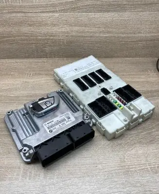 BMW 3 F30 F35 F31 Engine ECU kit and lock set 8582279 9381101 0281031299