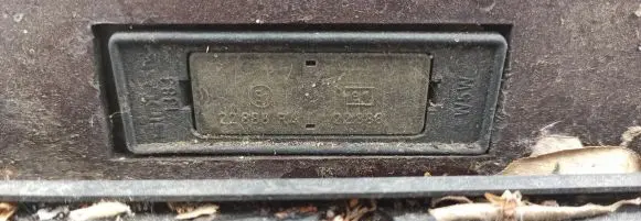 Peugeot 605 Number plate light Vysnine