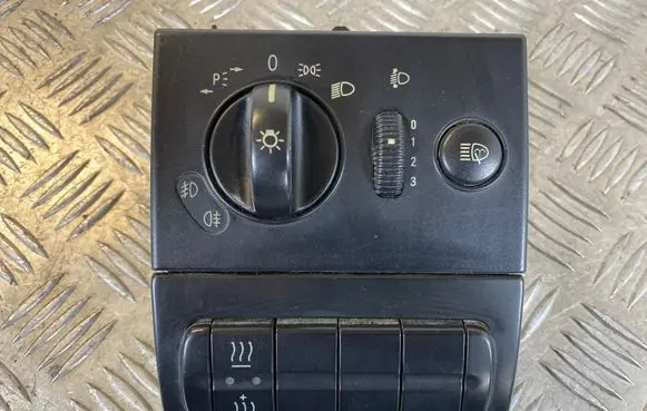 Mercedes-Benz Vito Viano W639 Light switch A6395450604 ZGS003