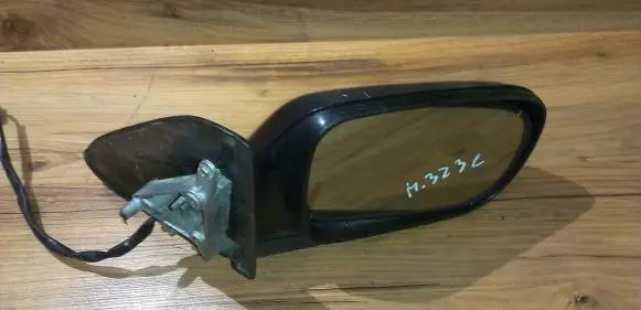 Mazda 323 Front door electric wing mirror e13013239