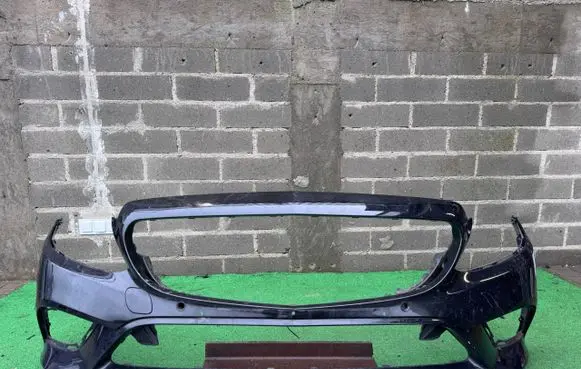 Mercedes-Benz C W205 Front bumper 