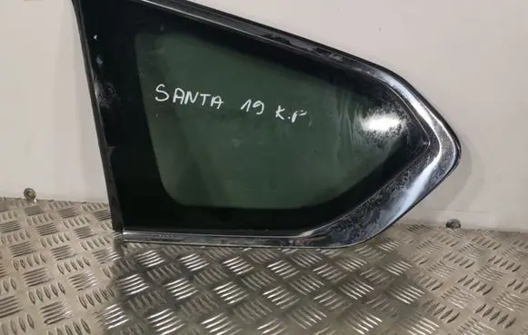 Hyundai Santa Fe Rear side window 019700