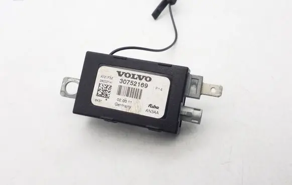 Volvo C30 Aerial antenna amplifier 30752169