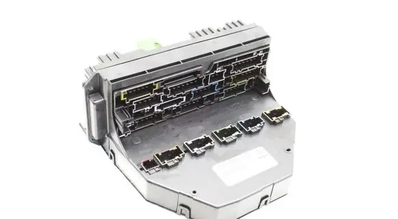 Mercedes-Benz C W204 Central body control module A2129006624