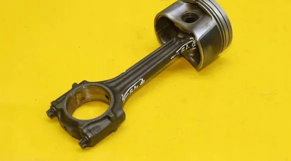 Audi A3 S3 8P Piston with connecting rod
