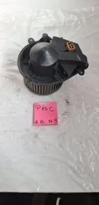 Volkswagen PASSAT B5 Heater fan/blower 8D1820021