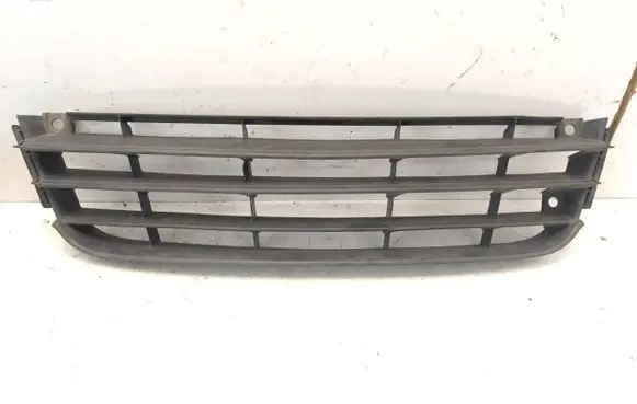 Volkswagen Touran I Front bumper lower grill 1T0853677