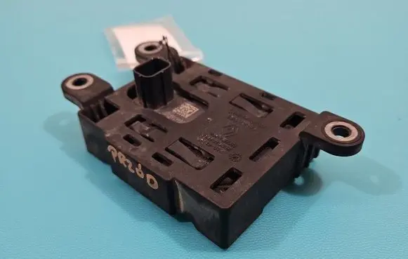 Dacia Sandero III Central body control module 285J90129R IMPRK1509483