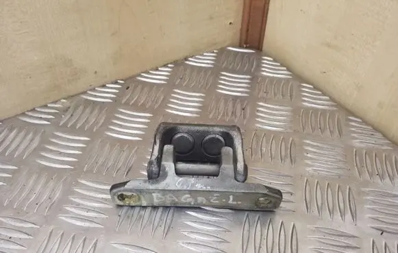 KIA Sorento Tailgate/trunk/boot hinge