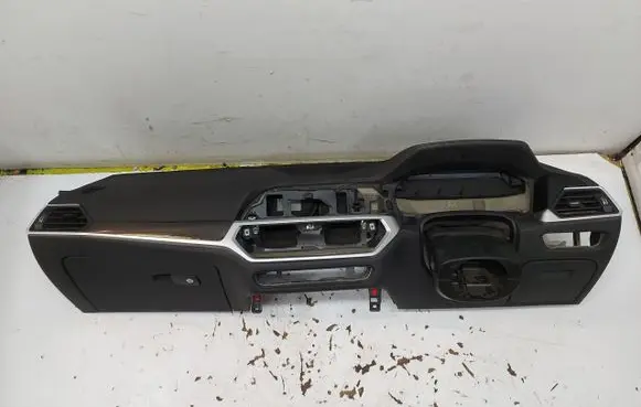 BMW 4 G22 G23 G24 G26 Dashboard BMWG23Des6607172