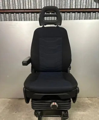 Iveco Daily 6th gen Front driver seat 84185118527 5802093121