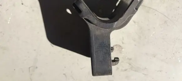 Opel Zafira C Radiator mount bracket