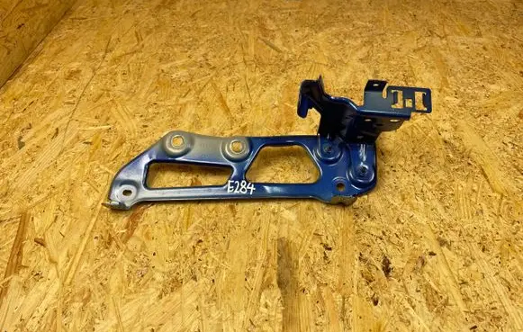 BMW X1 U11 Fender mounting bracket 9883410 9883402