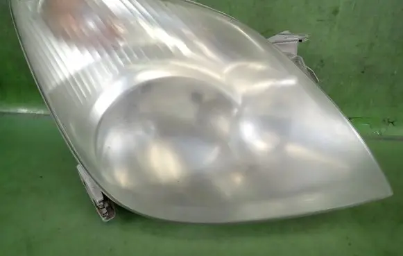 Toyota Corolla Verso E121 Headlight/headlamp