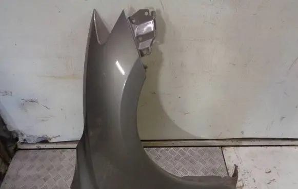 Nissan Pulsar Fender 