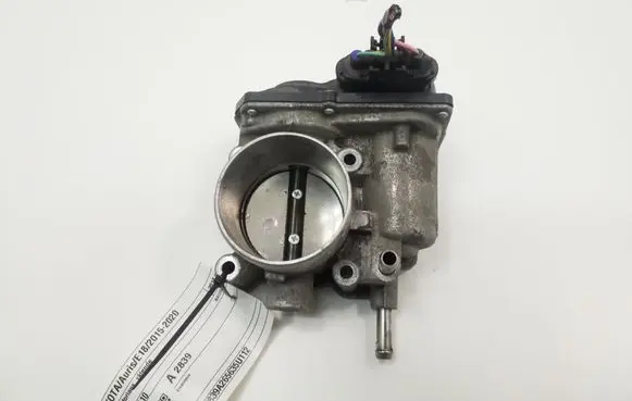 Toyota Auris E180 Throttle valve 220300T110