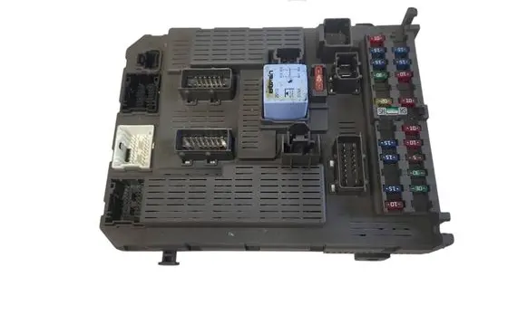 Citroen C5 Fuse module 9647448280 9637466180
