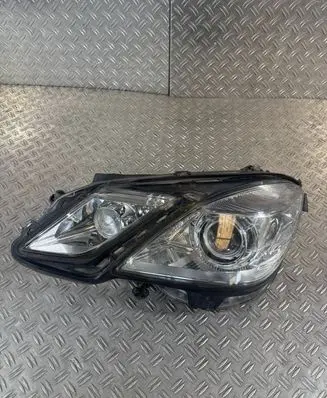 Mercedes-Benz E W212 Headlight/headlamp A2128205761KZ