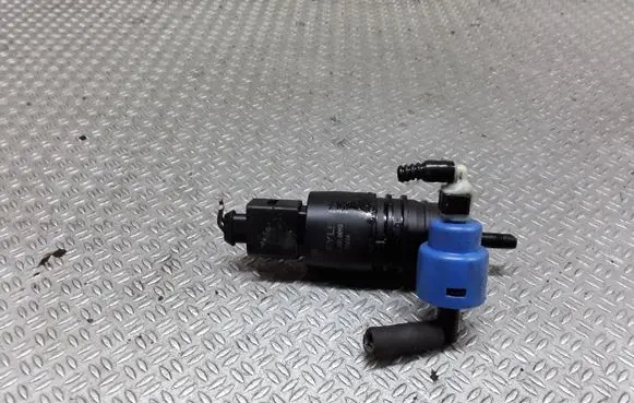Mercedes-Benz B W245 Windscreen/windshield washer pump
