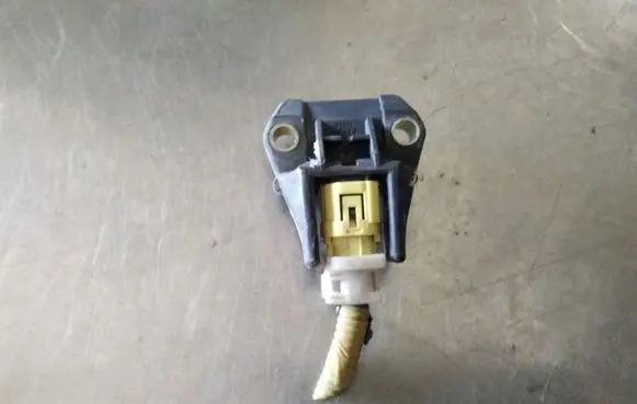 Subaru Legacy Airbag deployment crash/impact sensor 98231AG000 2521000080