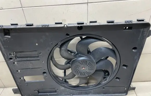 Volvo V60 Electric radiator cooling fan P31368867 31368867