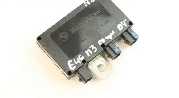 BMW 3 E46 Antenna control unit 8380944