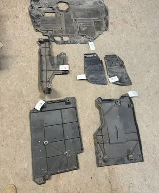 Lexus CT 200H Engine splash shield/under tray 5144112255