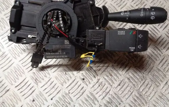 Renault Clio IV Wiper turn signal indicator stalk/switch 255675887R