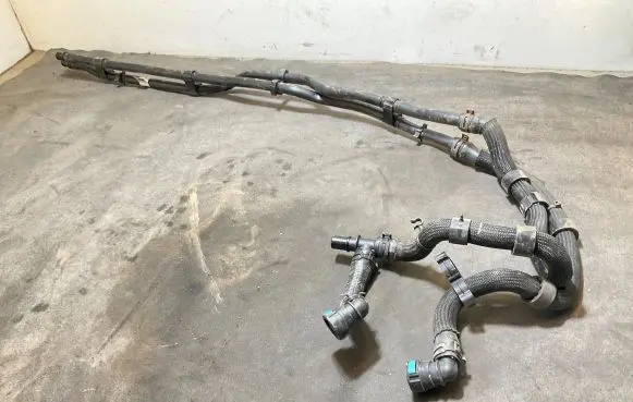 Land Rover Evoque II Engine coolant pipe/hose L8D28D232AD