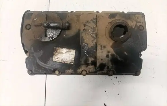 Volkswagen Golf IV Rocker cam cover 