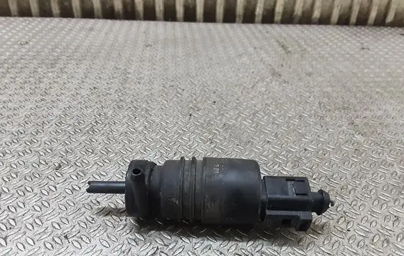 Audi A4 S4 B6 8E 8H Windscreen/windshield washer pump 1J0973722