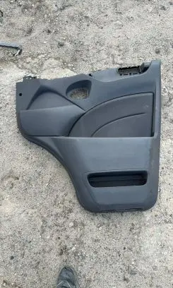 Iveco Daily 45 - 49.10 Front door card panel trim 5801256705 G22512386