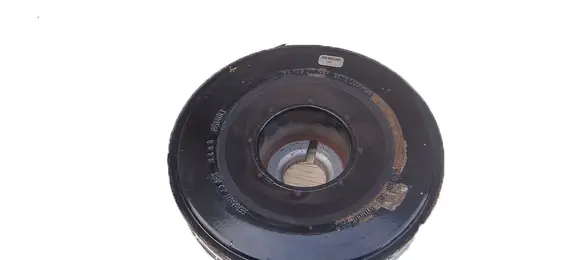 Renault Clio III Crankshaft pulley 8200552236